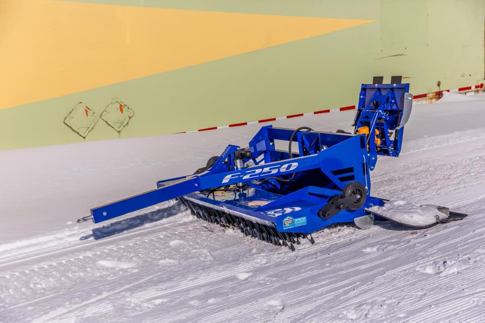 Mirimachi F-250 trail groomer