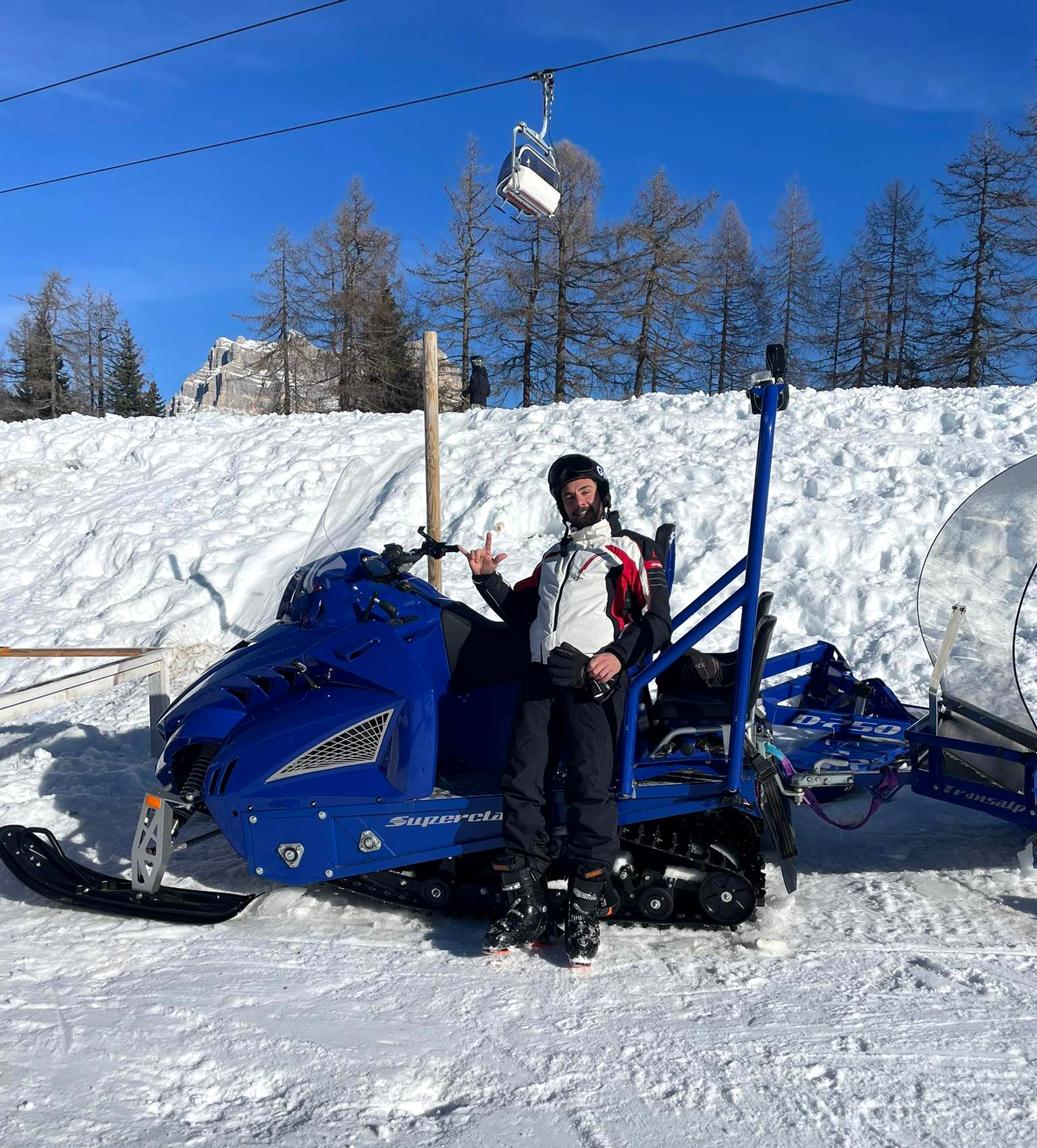 Break time now! - Alpina Snowmobiles