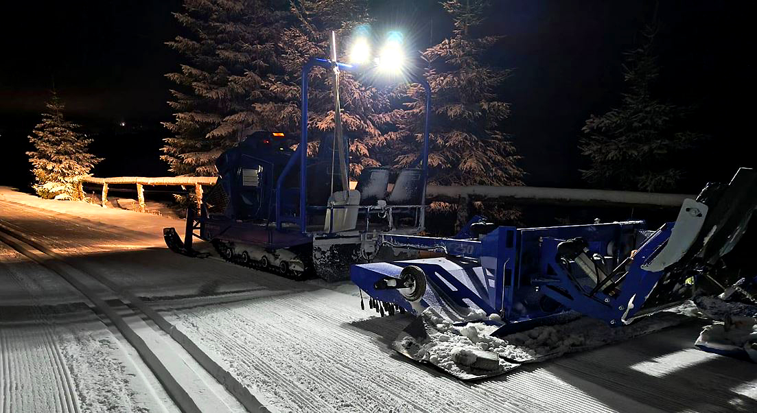 Setting tracks at night with an Alpina