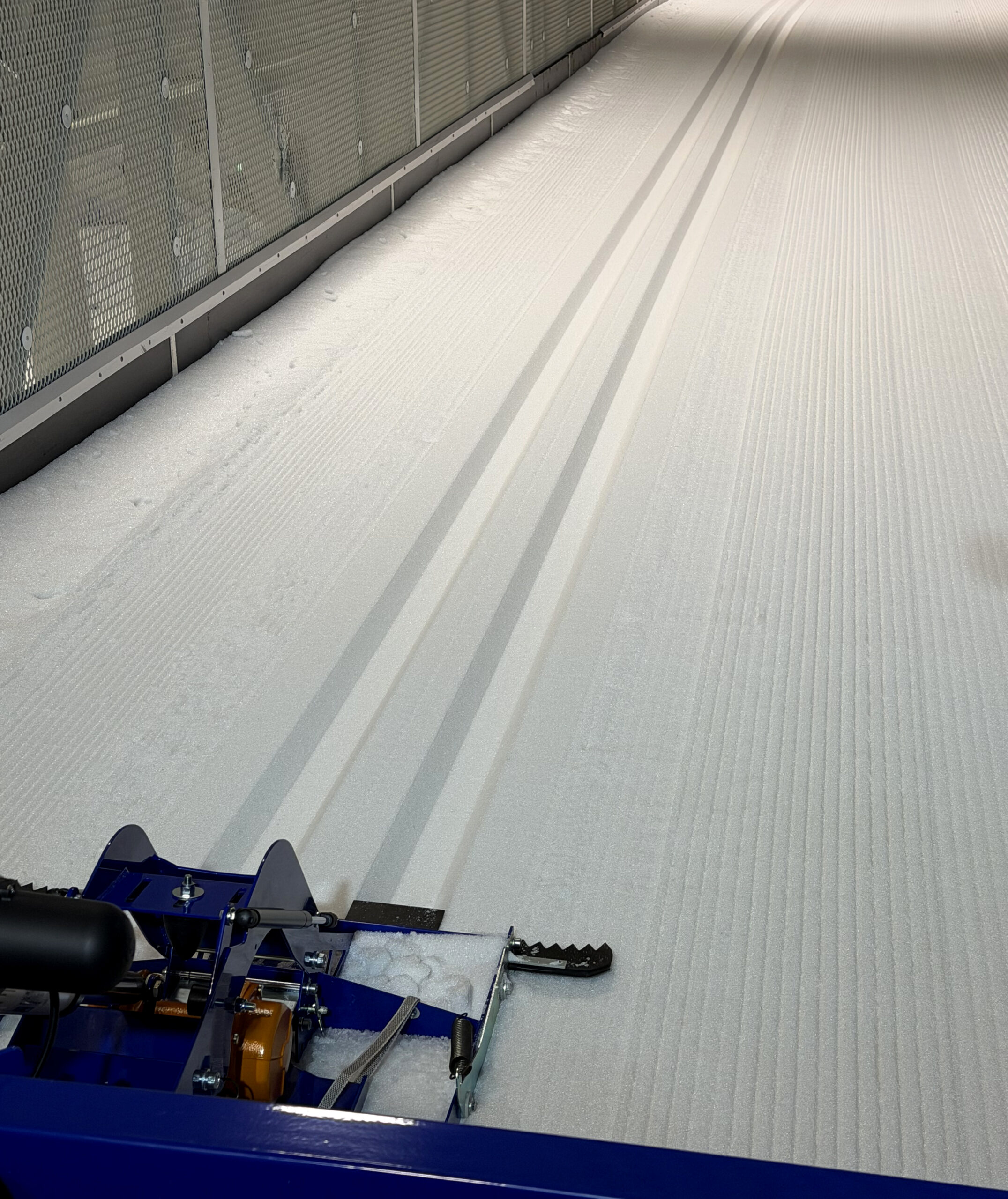 F-250 xc-ski groomer by Alpina